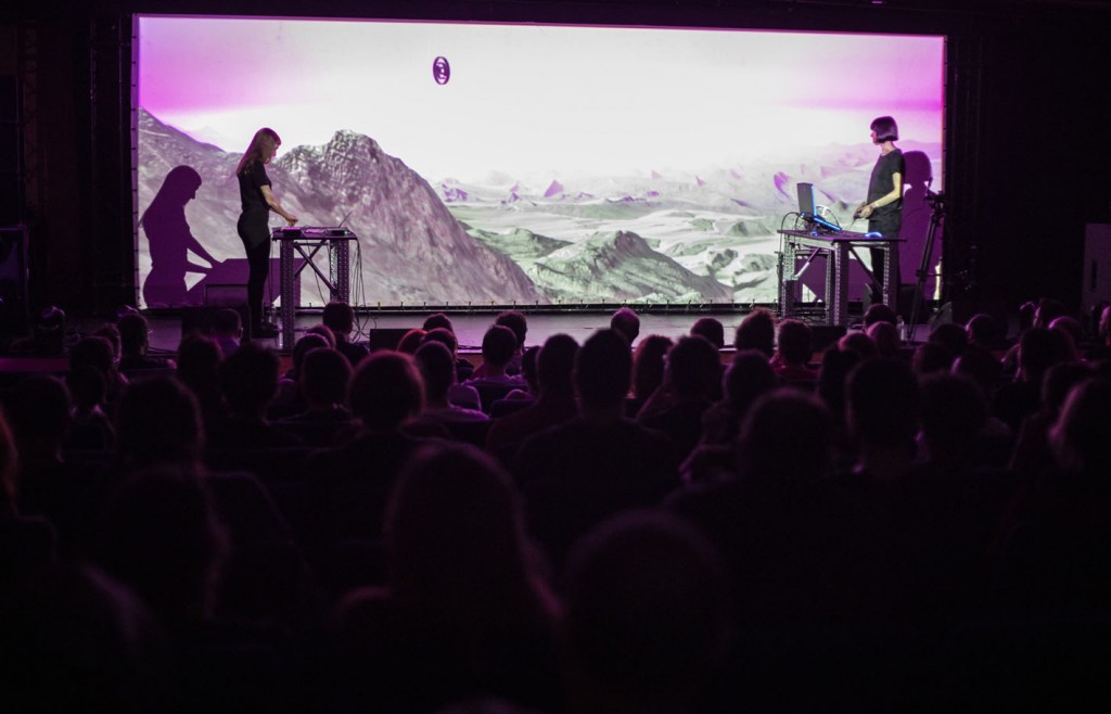 Clon_Nwrmntc_she makes noise 2019. Pic by Sara Navarro